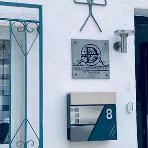 Casa Dolly Boutique Bed & Breakfast